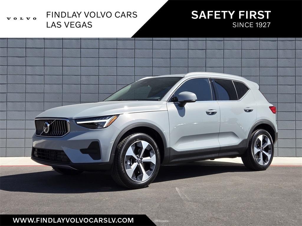 new 2025 Volvo XC40 car, priced at $42,273