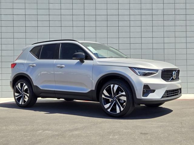 new 2024 Volvo XC40 car, priced at $50,570