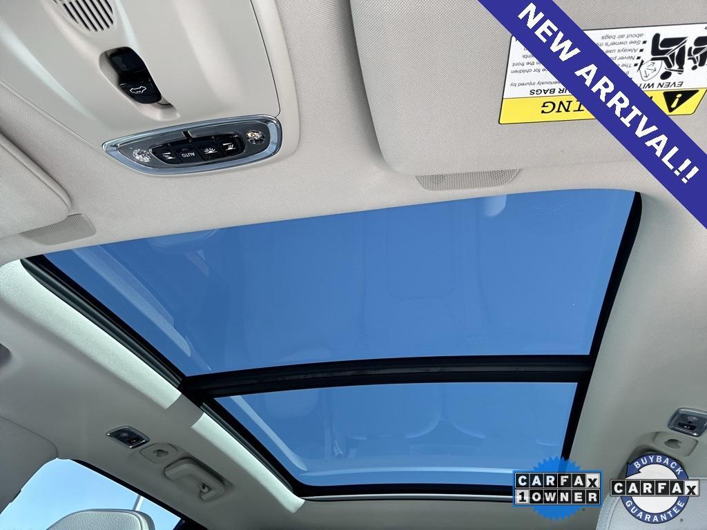 used 2022 Volvo XC90 car, priced at $38,495