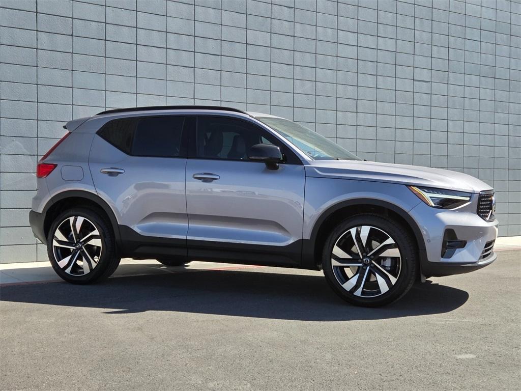 new 2026 Volvo XC40 car, priced at $51,975