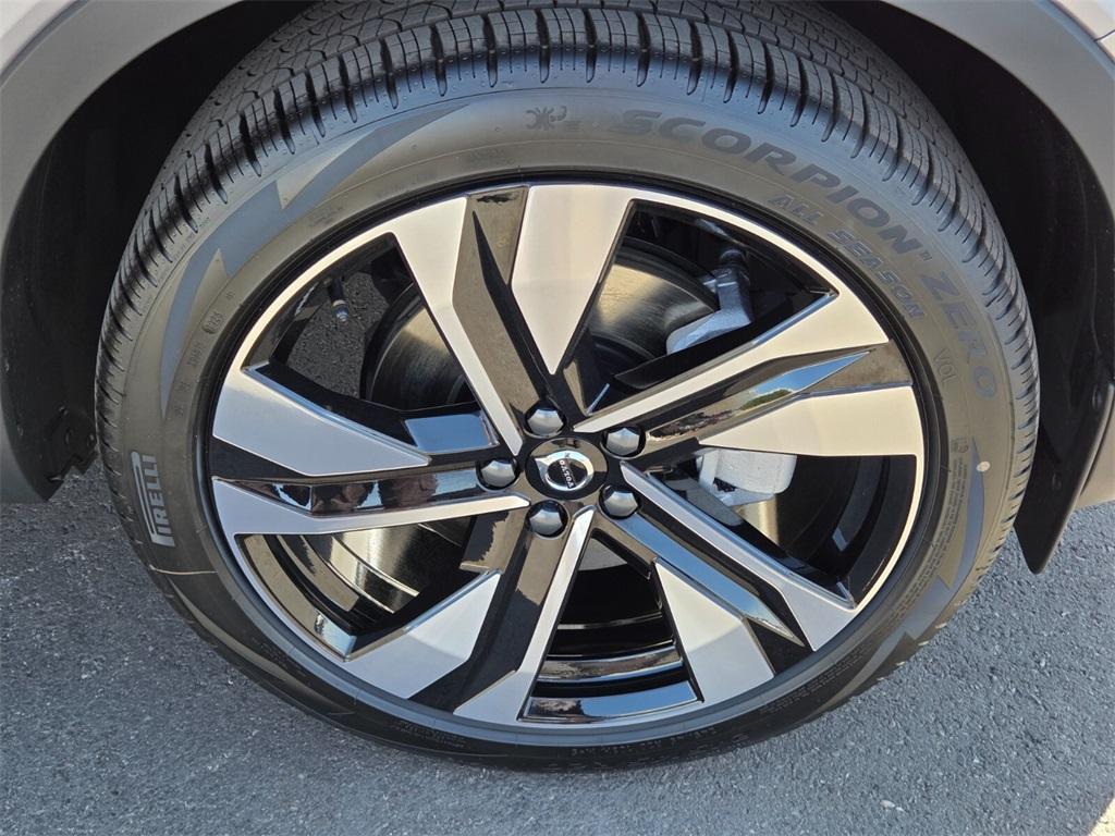 new 2026 Volvo XC40 car, priced at $51,975