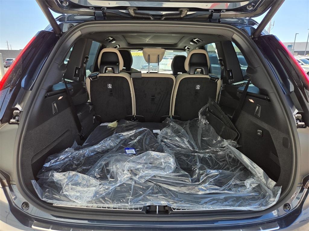 new 2026 Volvo XC90 car, priced at $78,875
