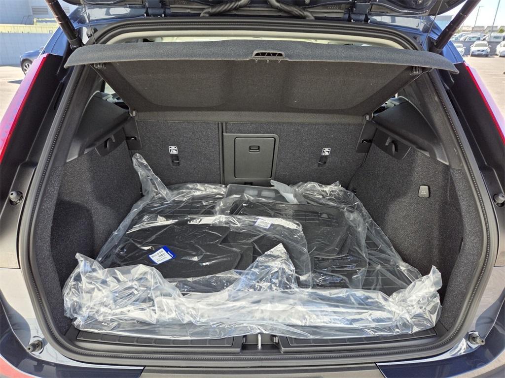 new 2026 Volvo XC40 car, priced at $51,975