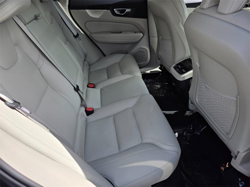 used 2023 Volvo XC60 car, priced at $43,984