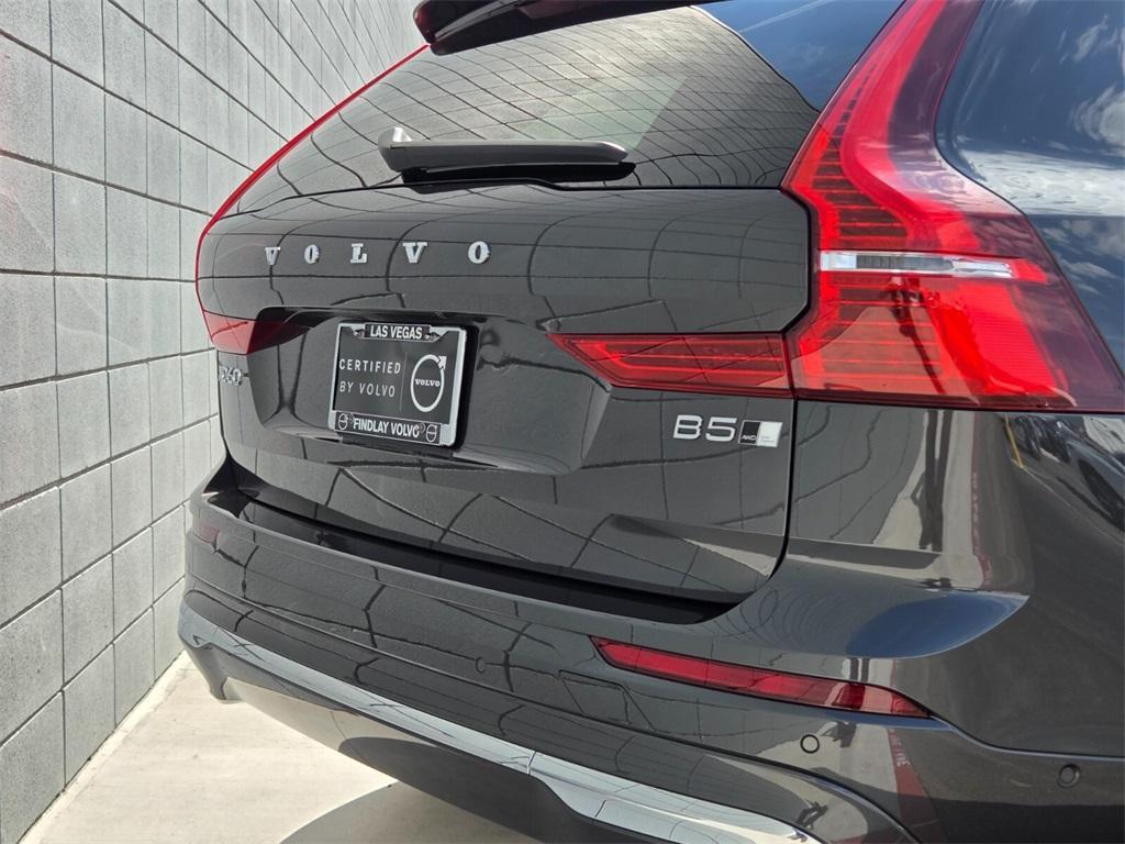 used 2023 Volvo XC60 car, priced at $43,984