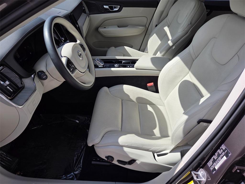 used 2023 Volvo XC60 car, priced at $43,984
