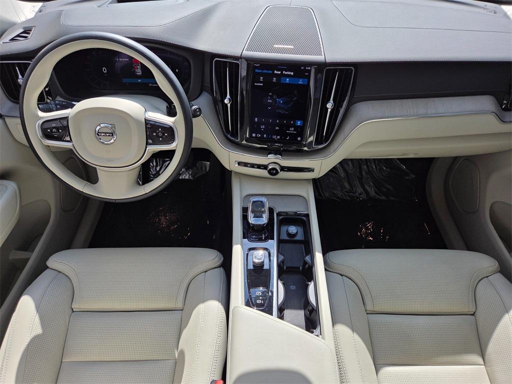 used 2023 Volvo XC60 car, priced at $43,984