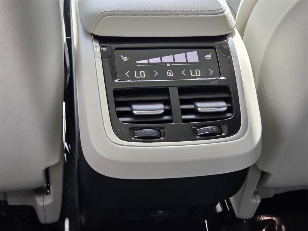 used 2023 Volvo XC60 car, priced at $43,984