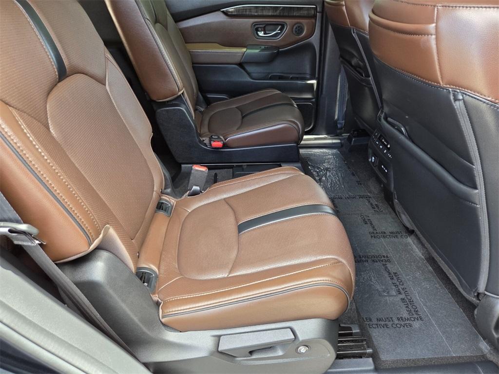 used 2025 Honda Pilot car, priced at $49,884