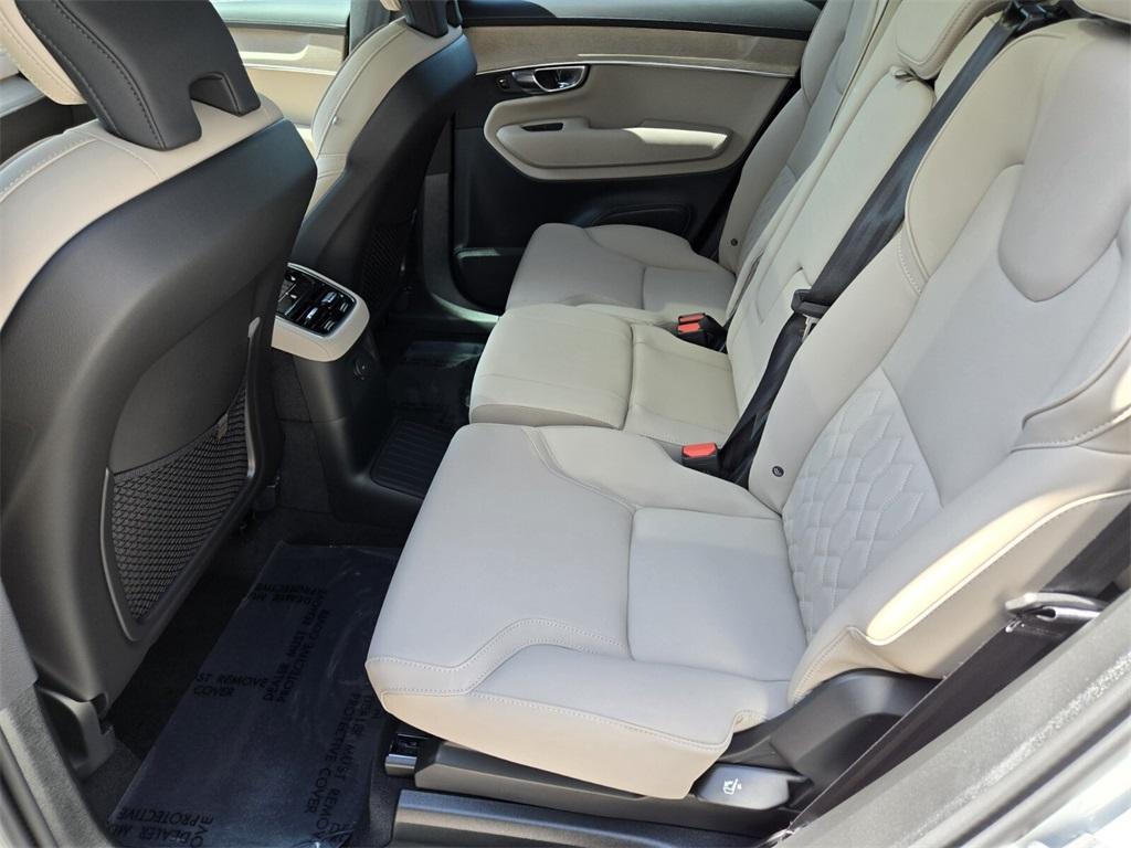 new 2025 Volvo XC90 Plug-In Hybrid car, priced at $73,077