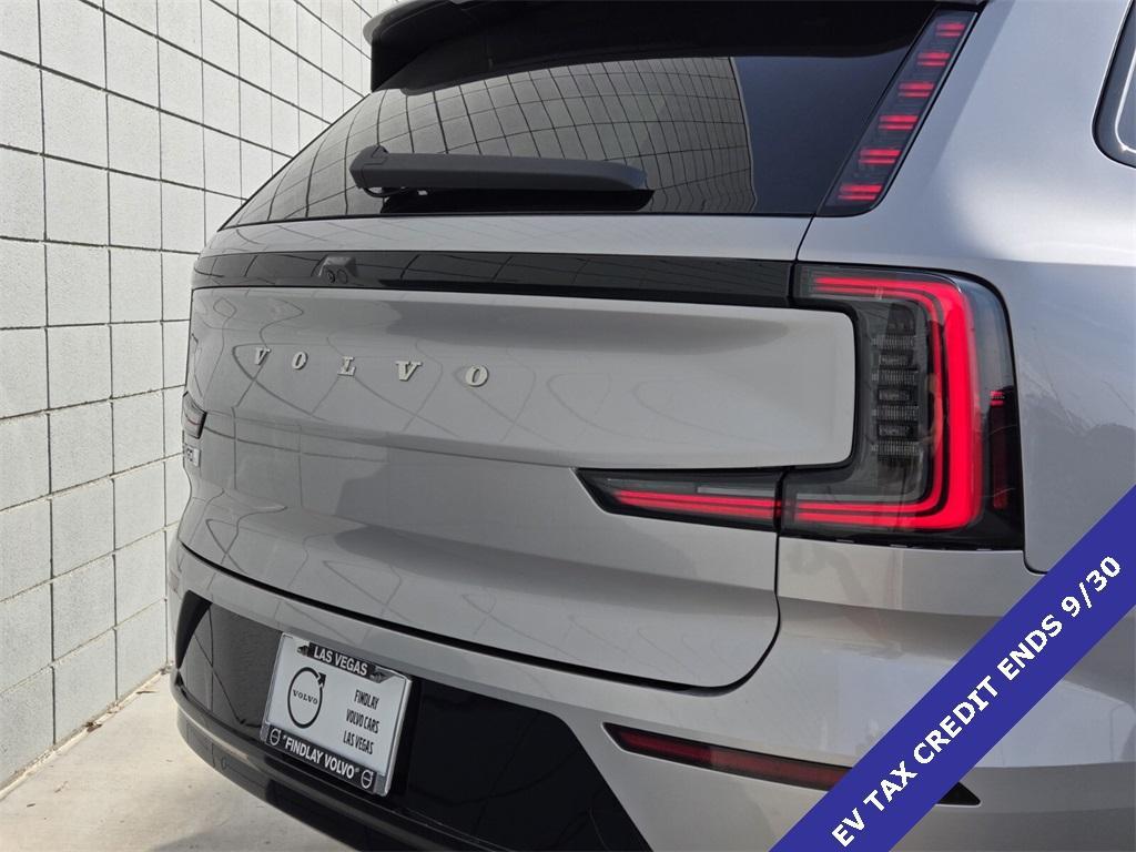 new 2025 Volvo EX90 car, priced at $84,069