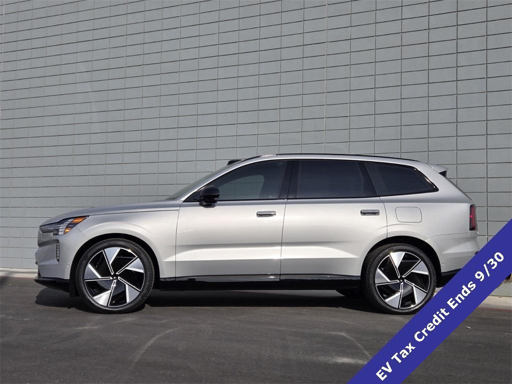 new 2025 Volvo EX90 car, priced at $86,140