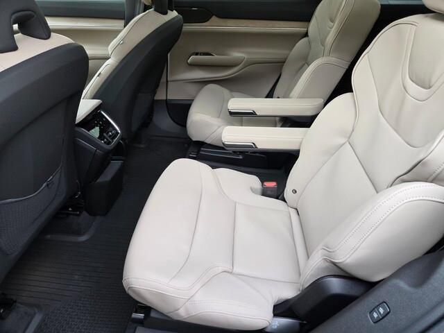 new 2025 Volvo EX90 car, priced at $96,420