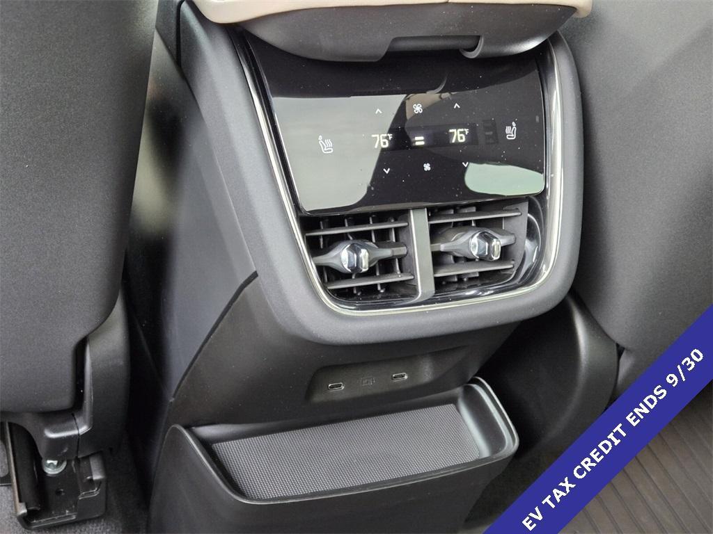 new 2025 Volvo EX90 car, priced at $84,069