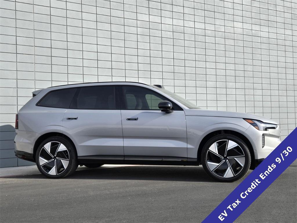 new 2025 Volvo EX90 car, priced at $86,140