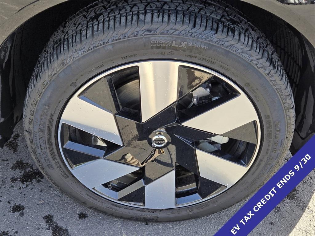 new 2025 Volvo XC60 Plug-In Hybrid car, priced at $65,415