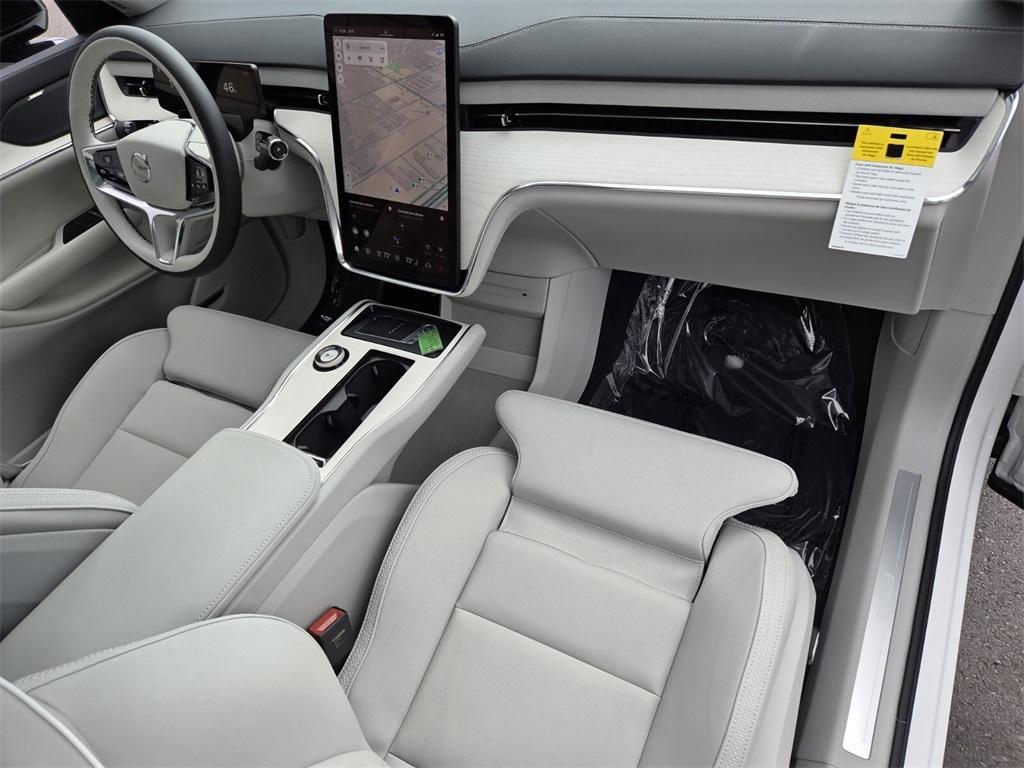 new 2025 Volvo EX90 car, priced at $79,445