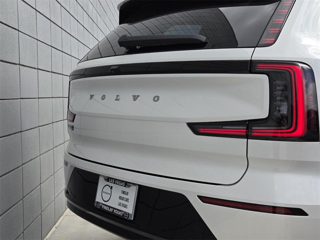 new 2025 Volvo EX90 car, priced at $79,445