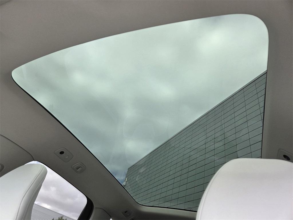 new 2025 Volvo EX90 car, priced at $79,445