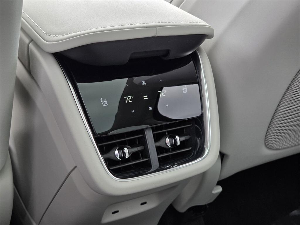 new 2025 Volvo EX90 car, priced at $79,445