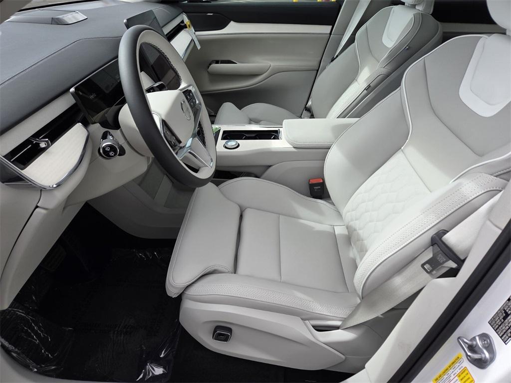 new 2025 Volvo EX90 car, priced at $79,445