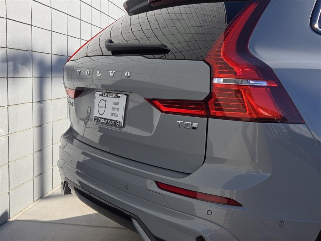 new 2025 Volvo XC60 Plug-In Hybrid car, priced at $65,040