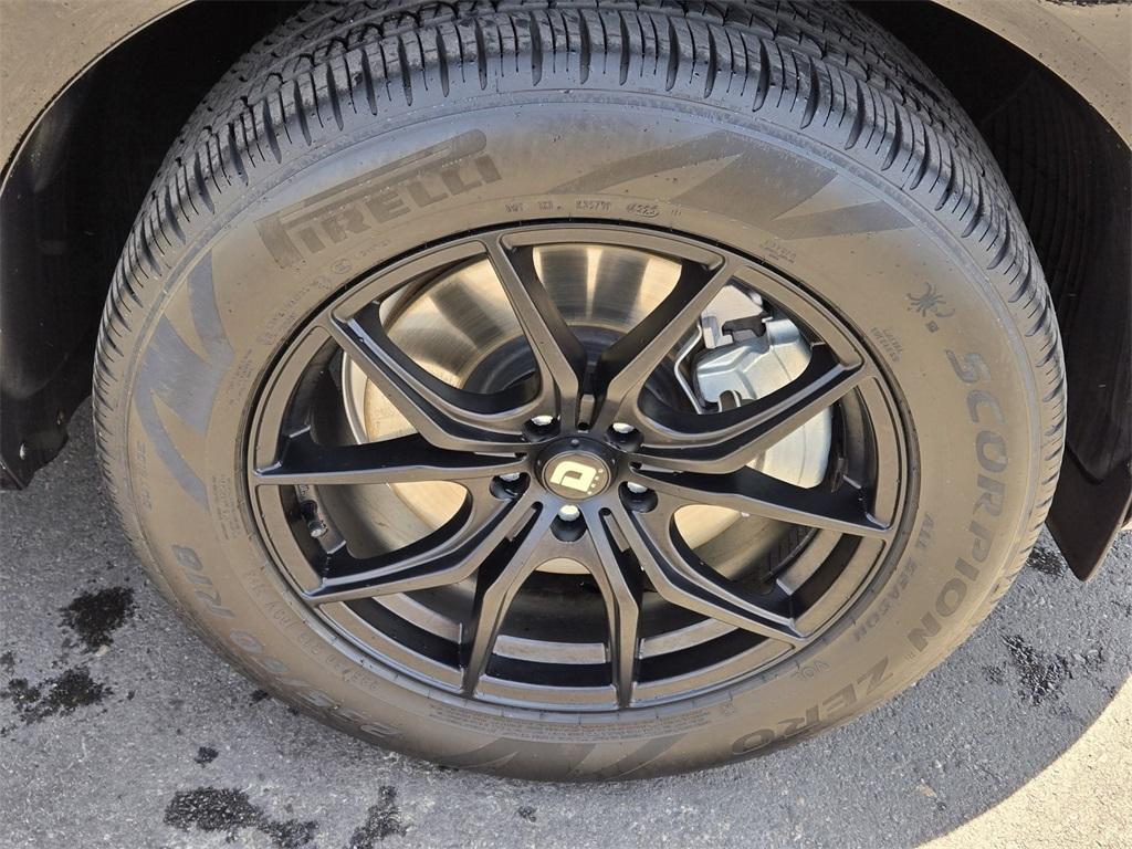 used 2021 Volvo XC60 car, priced at $30,948