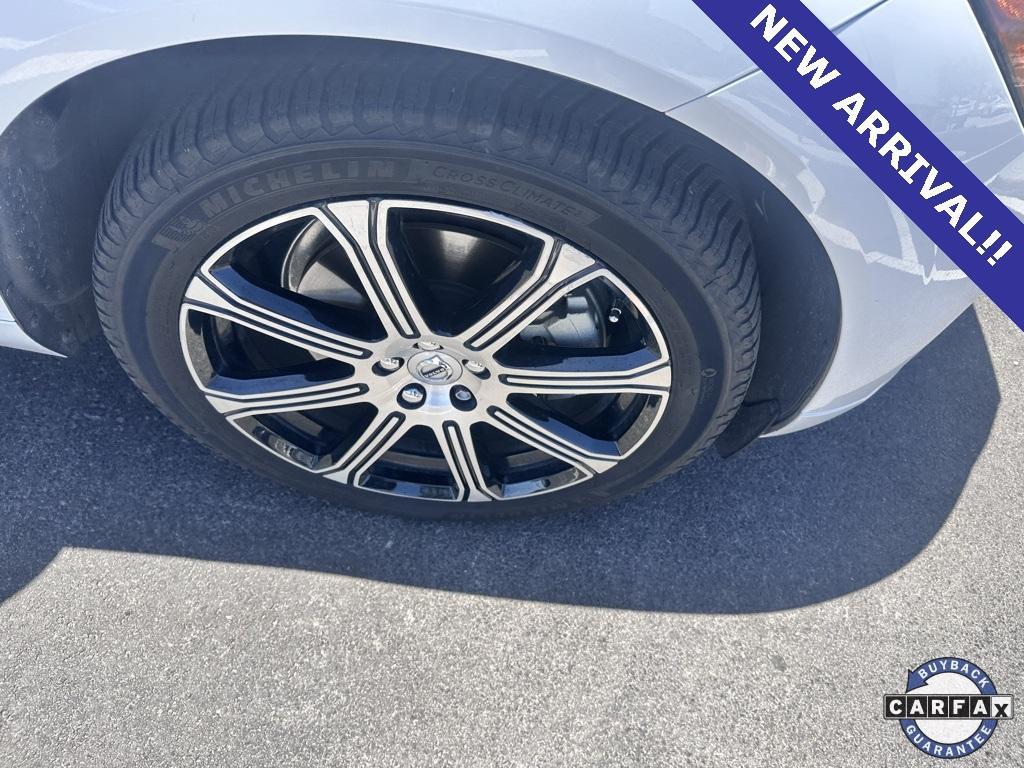 used 2018 Volvo XC60 Recharge Plug-In Hybrid car, priced at $24,746