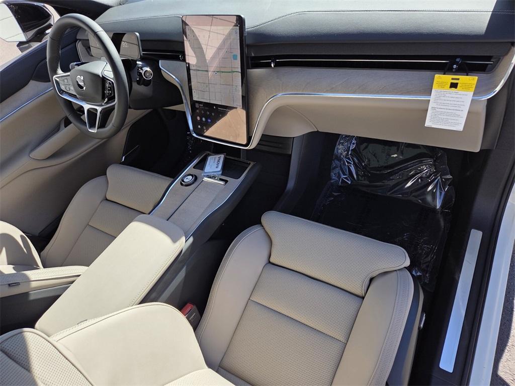 new 2025 Volvo EX90 car, priced at $76,910