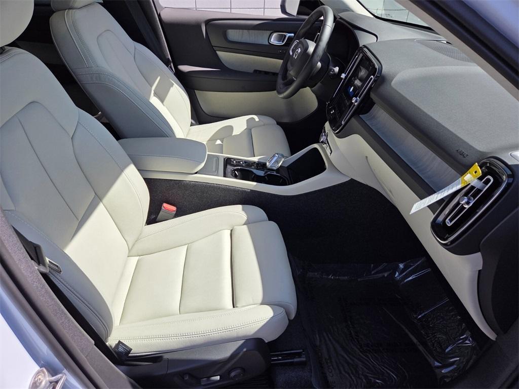new 2026 Volvo XC40 car, priced at $48,150