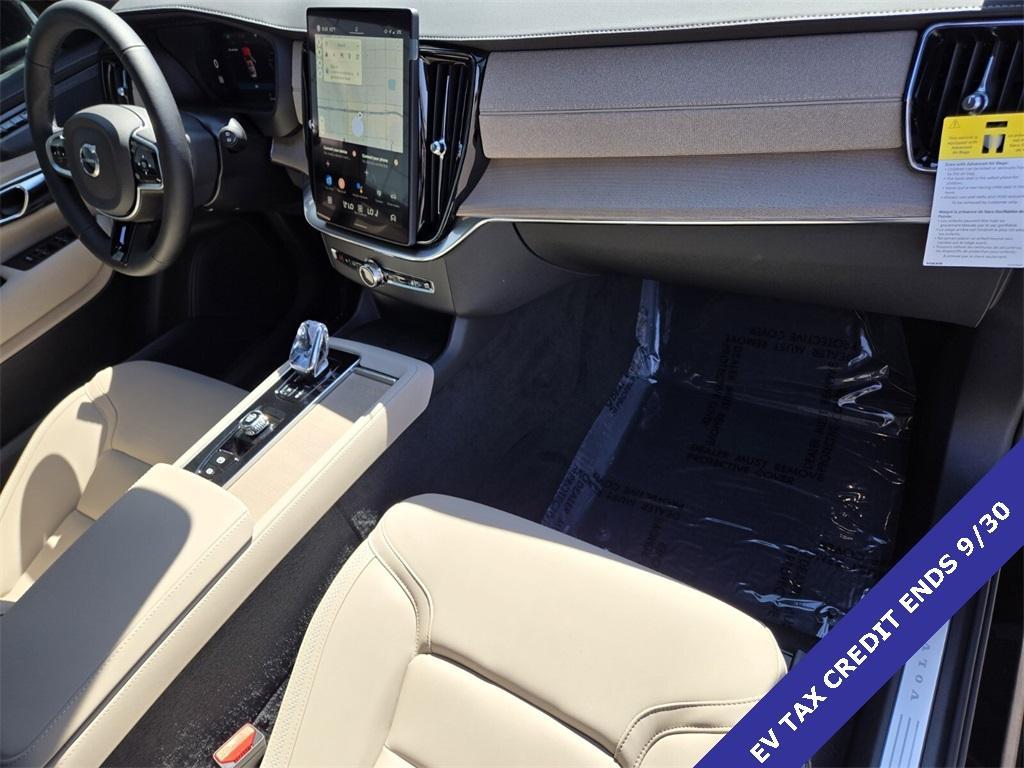 new 2025 Volvo XC90 Plug-In Hybrid car, priced at $74,805