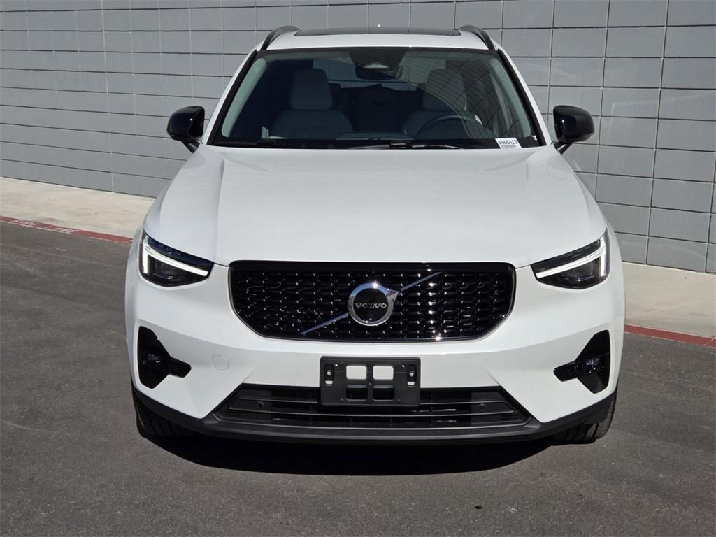 new 2026 Volvo XC40 car