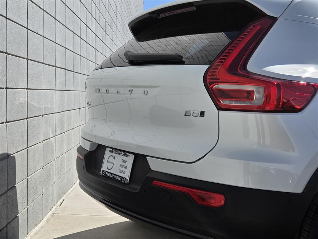 new 2026 Volvo XC40 car