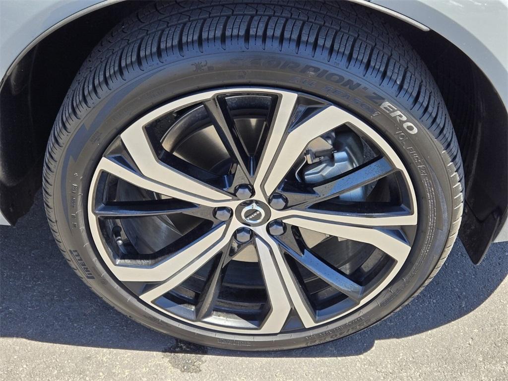 new 2025 Volvo XC60 Plug-In Hybrid car, priced at $72,465