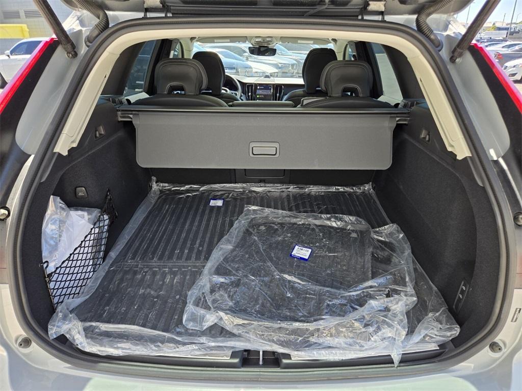 new 2025 Volvo XC60 Plug-In Hybrid car, priced at $72,465
