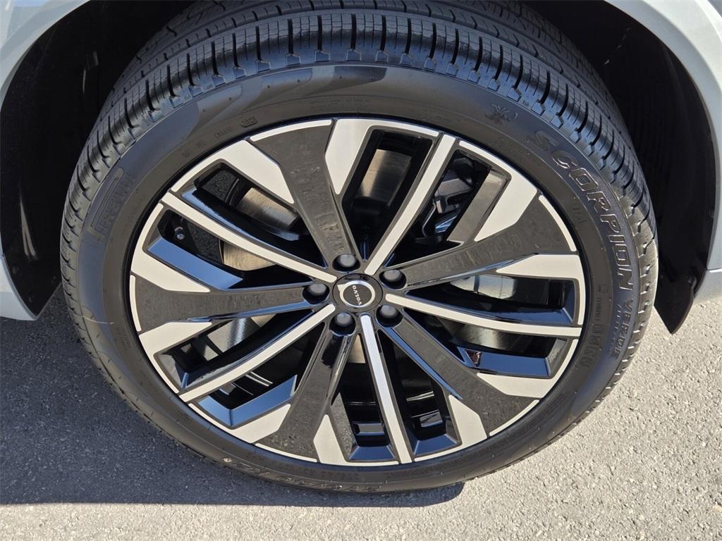 new 2026 Volvo XC90 Plug-In Hybrid car, priced at $78,875