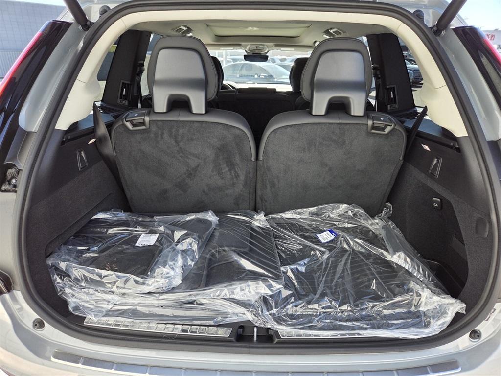 new 2026 Volvo XC90 Plug-In Hybrid car, priced at $78,875