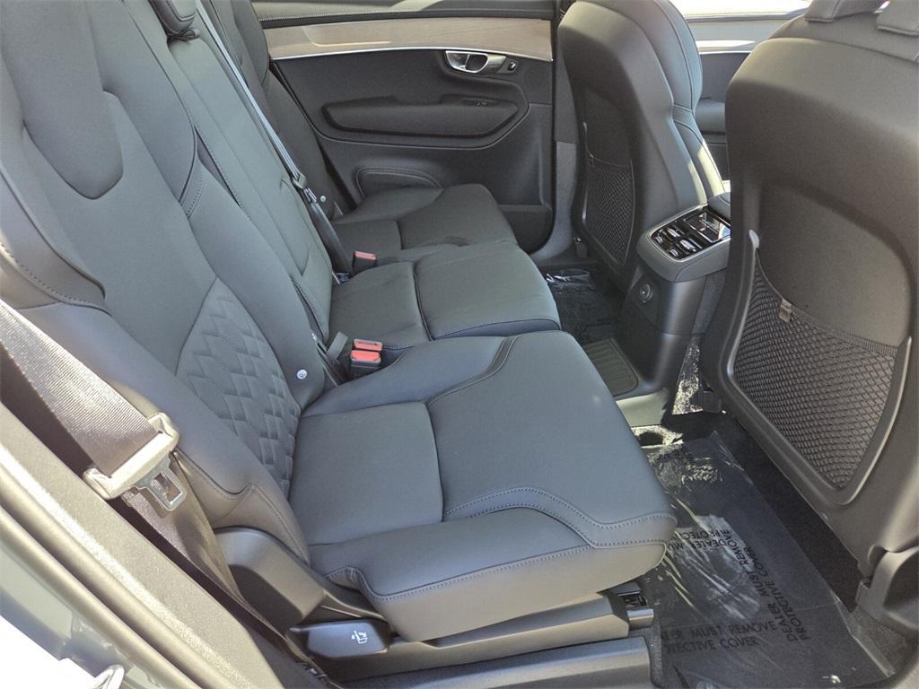 new 2026 Volvo XC90 Plug-In Hybrid car, priced at $78,875