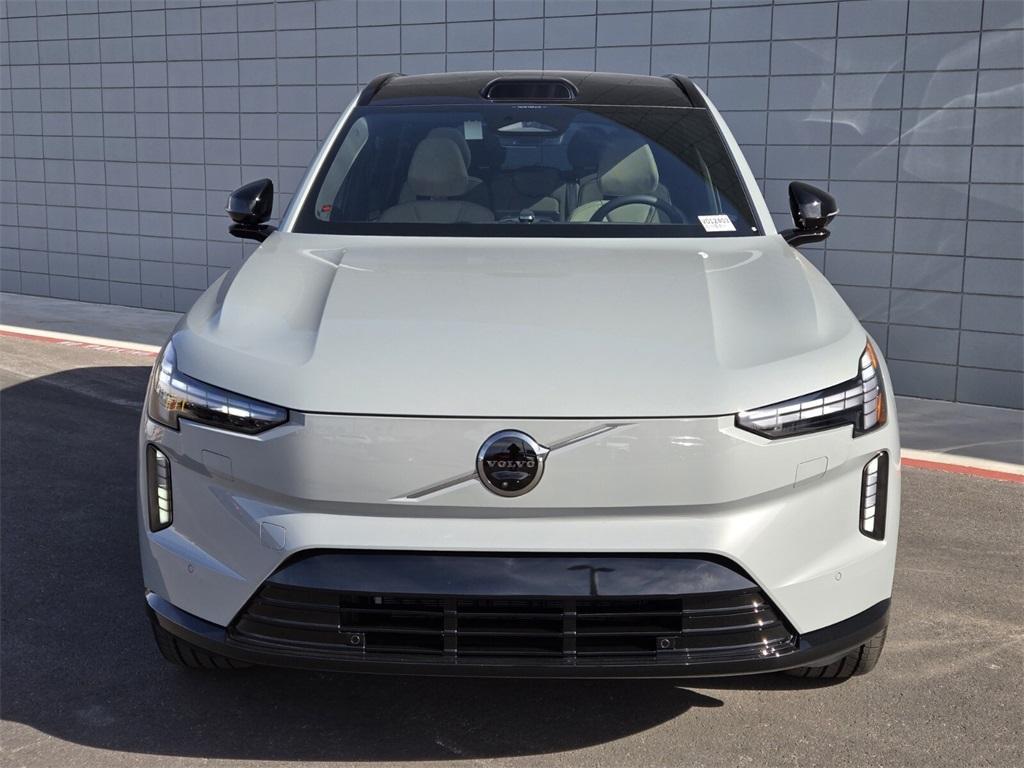 new 2025 Volvo EX90 car, priced at $86,721