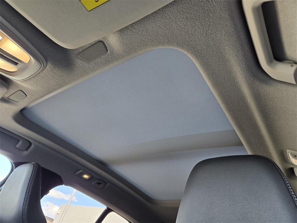 new 2025 Volvo XC40 car, priced at $48,335