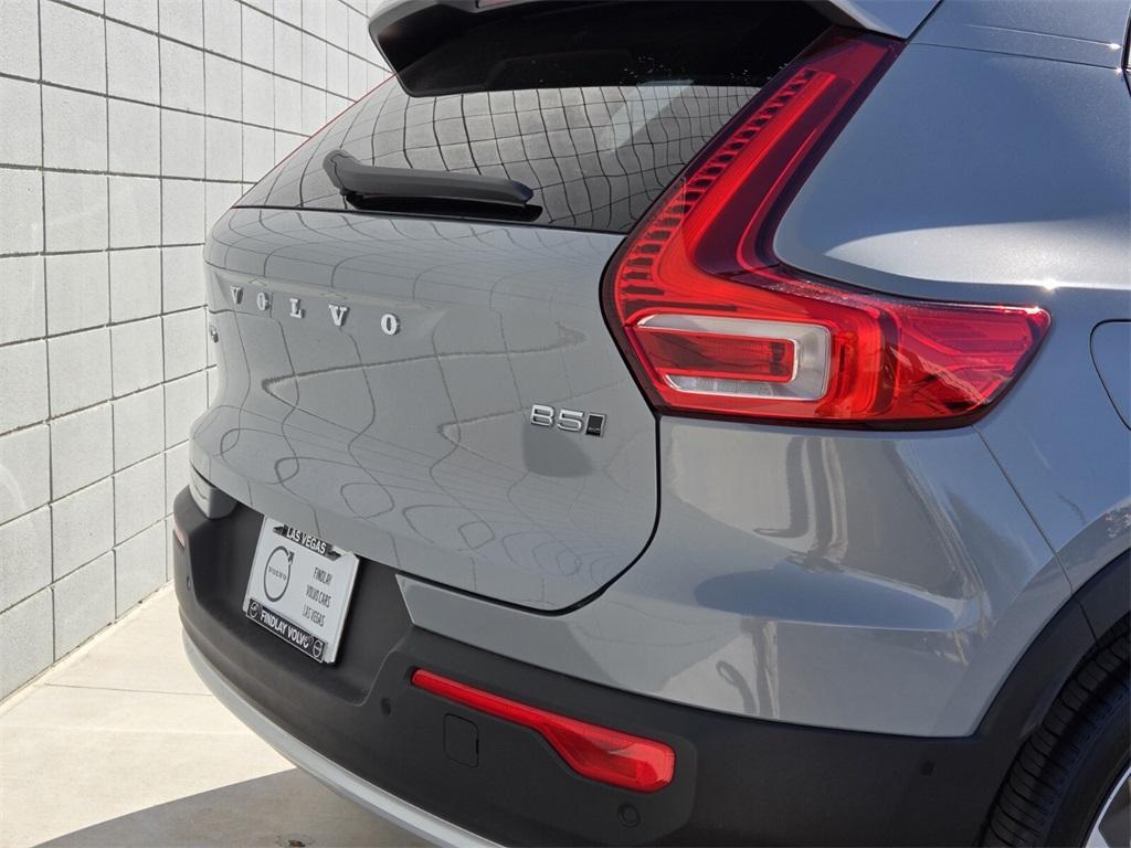 new 2025 Volvo XC40 car, priced at $48,335