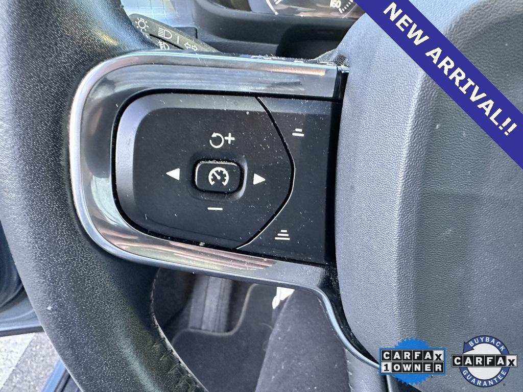 used 2021 Volvo XC40 car, priced at $24,578