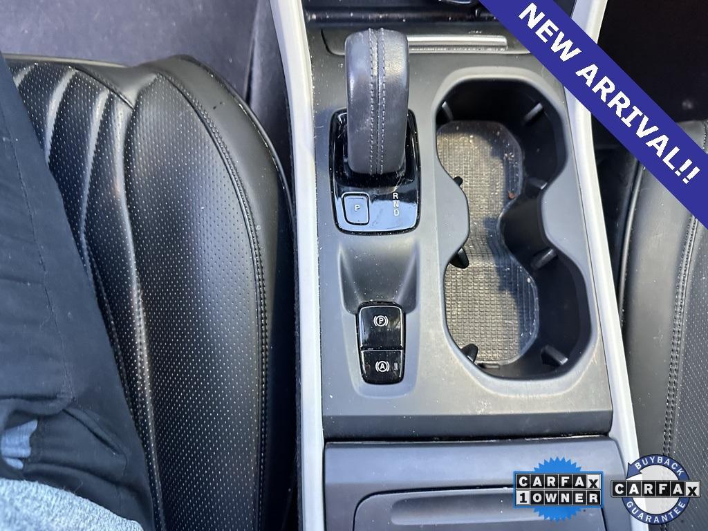 used 2021 Volvo XC40 car, priced at $24,578