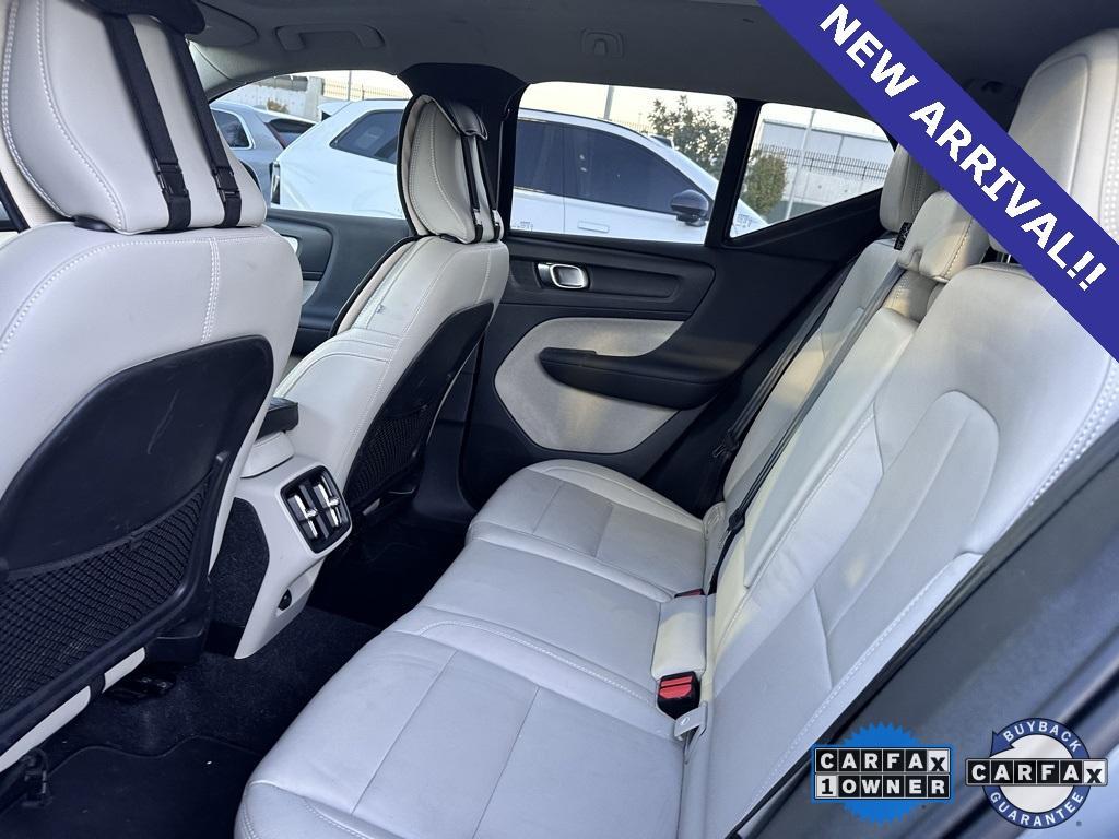 used 2021 Volvo XC40 car, priced at $24,578