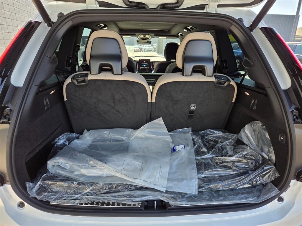 new 2026 Volvo XC90 car, priced at $81,135