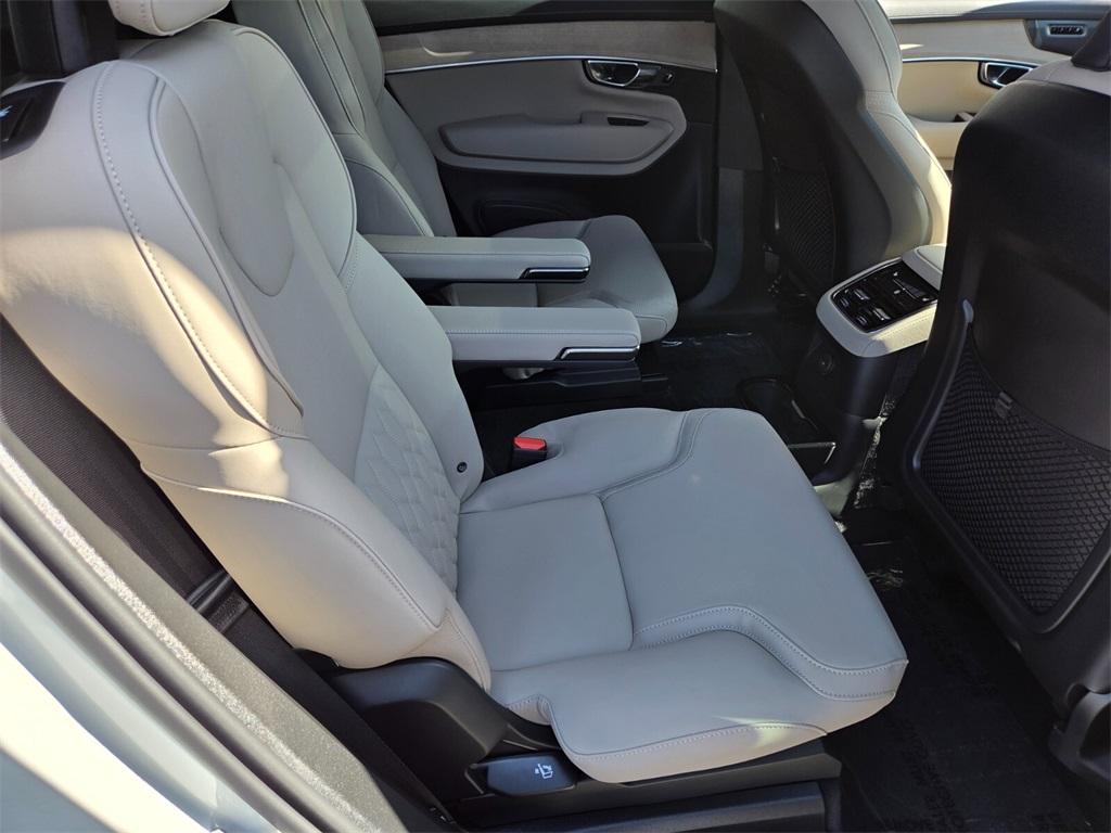 new 2026 Volvo XC90 car, priced at $81,135