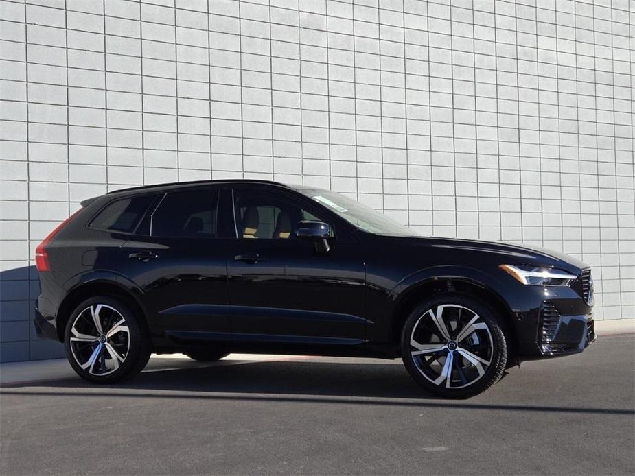 new 2025 Volvo XC60 car, priced at $59,135