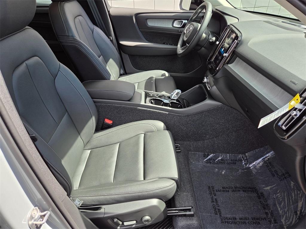 new 2026 Volvo XC40 car, priced at $52,210