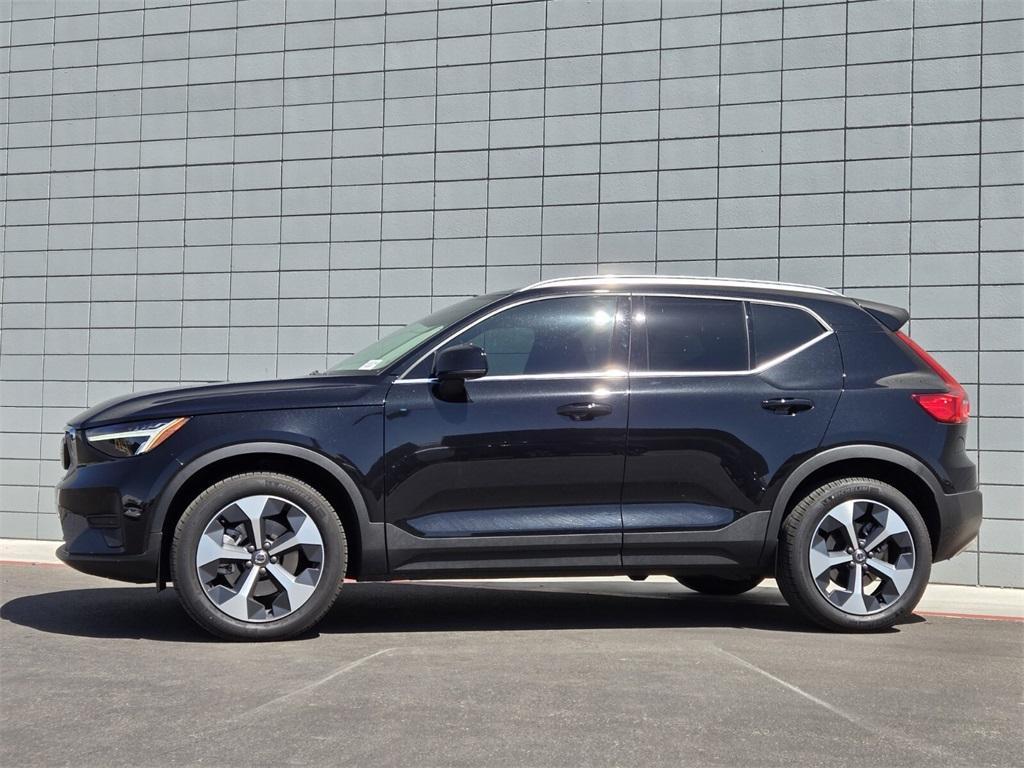 new 2025 Volvo XC40 car, priced at $42,254