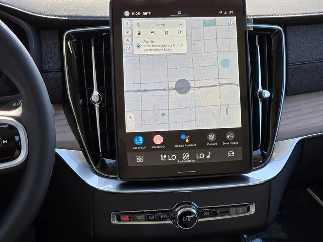 new 2025 Volvo XC90 car, priced at $61,101